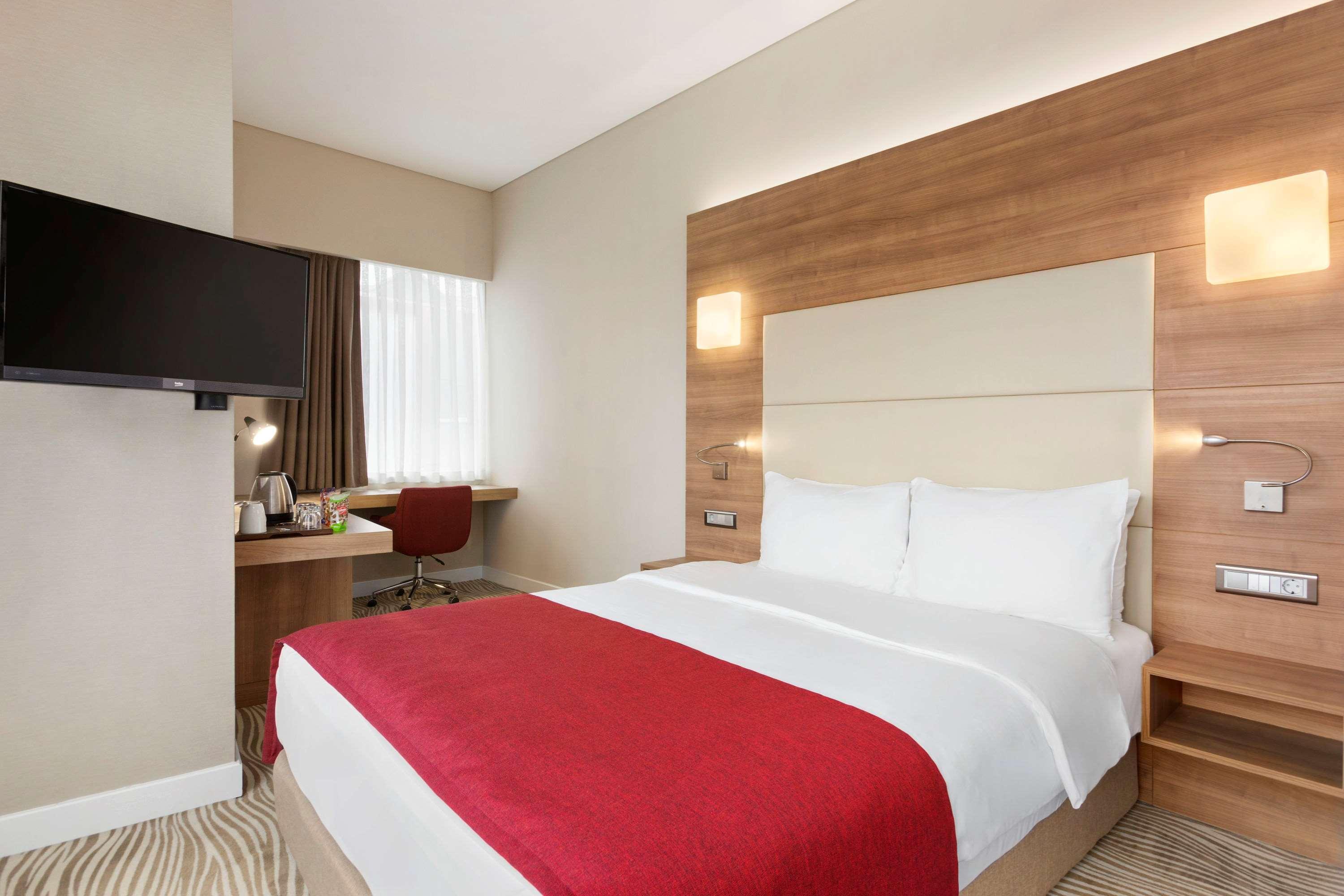 Ramada Encore Istanbul Kartal Екстериор снимка