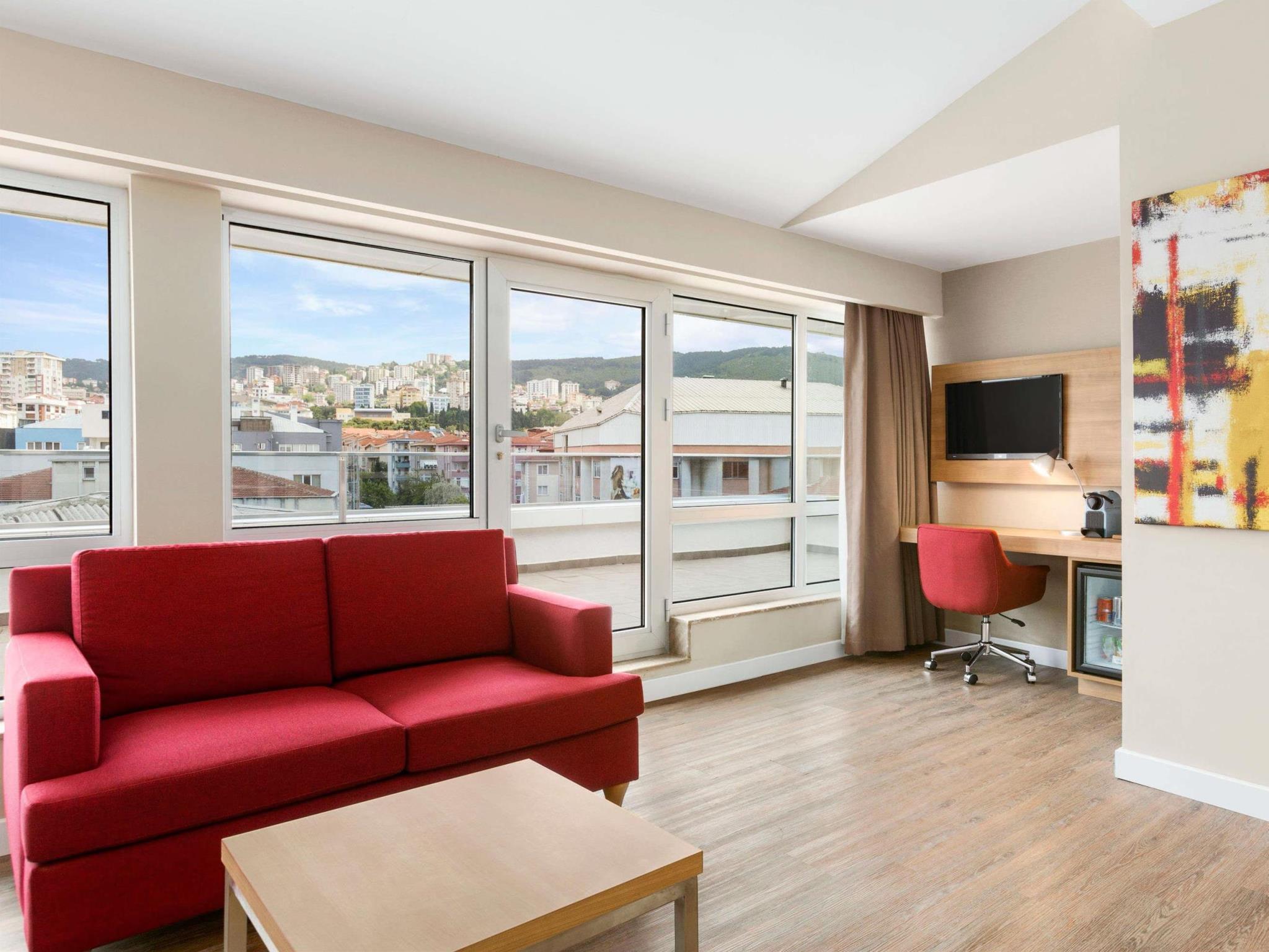 Ramada Encore Istanbul Kartal Екстериор снимка