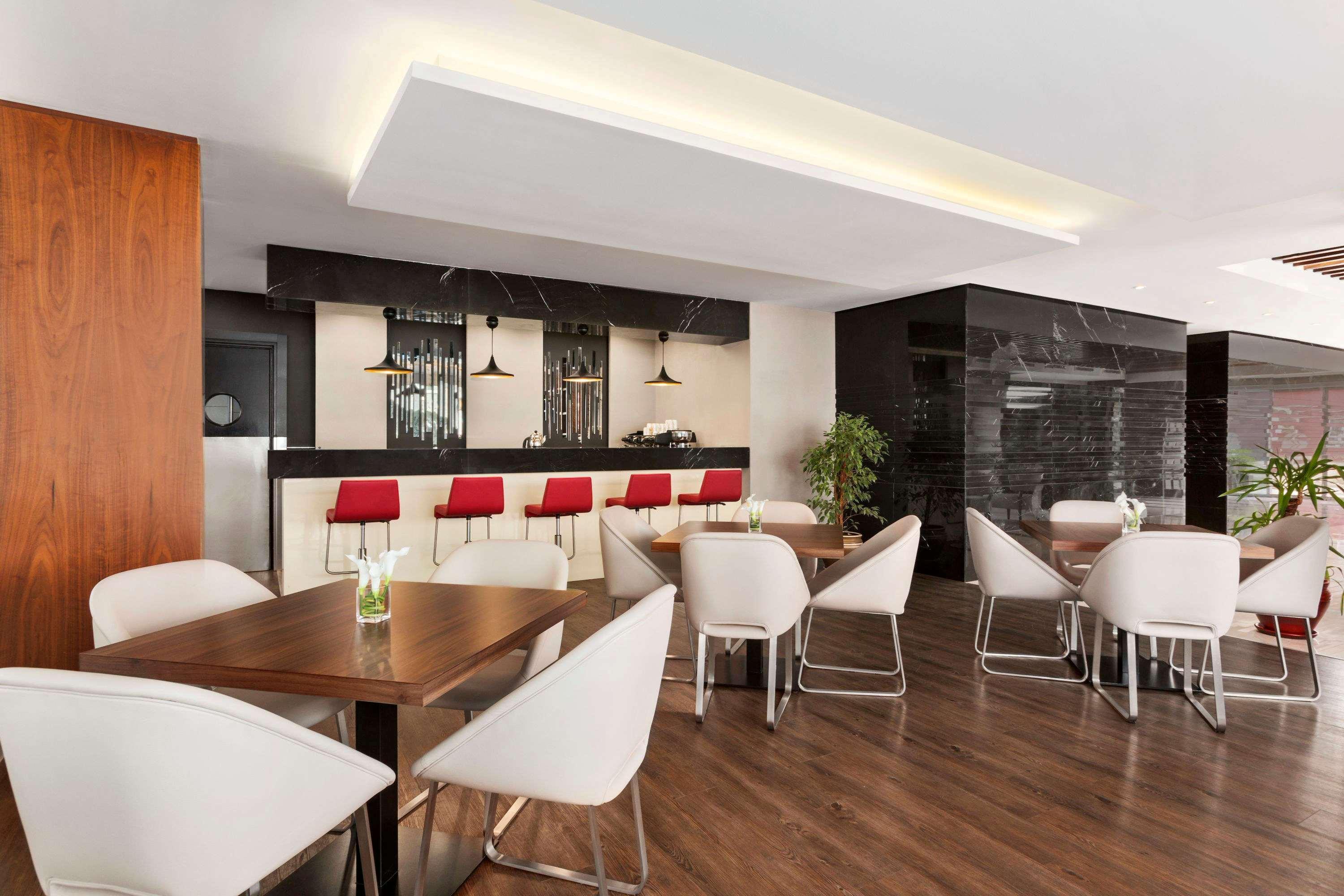 Ramada Encore Istanbul Kartal Екстериор снимка