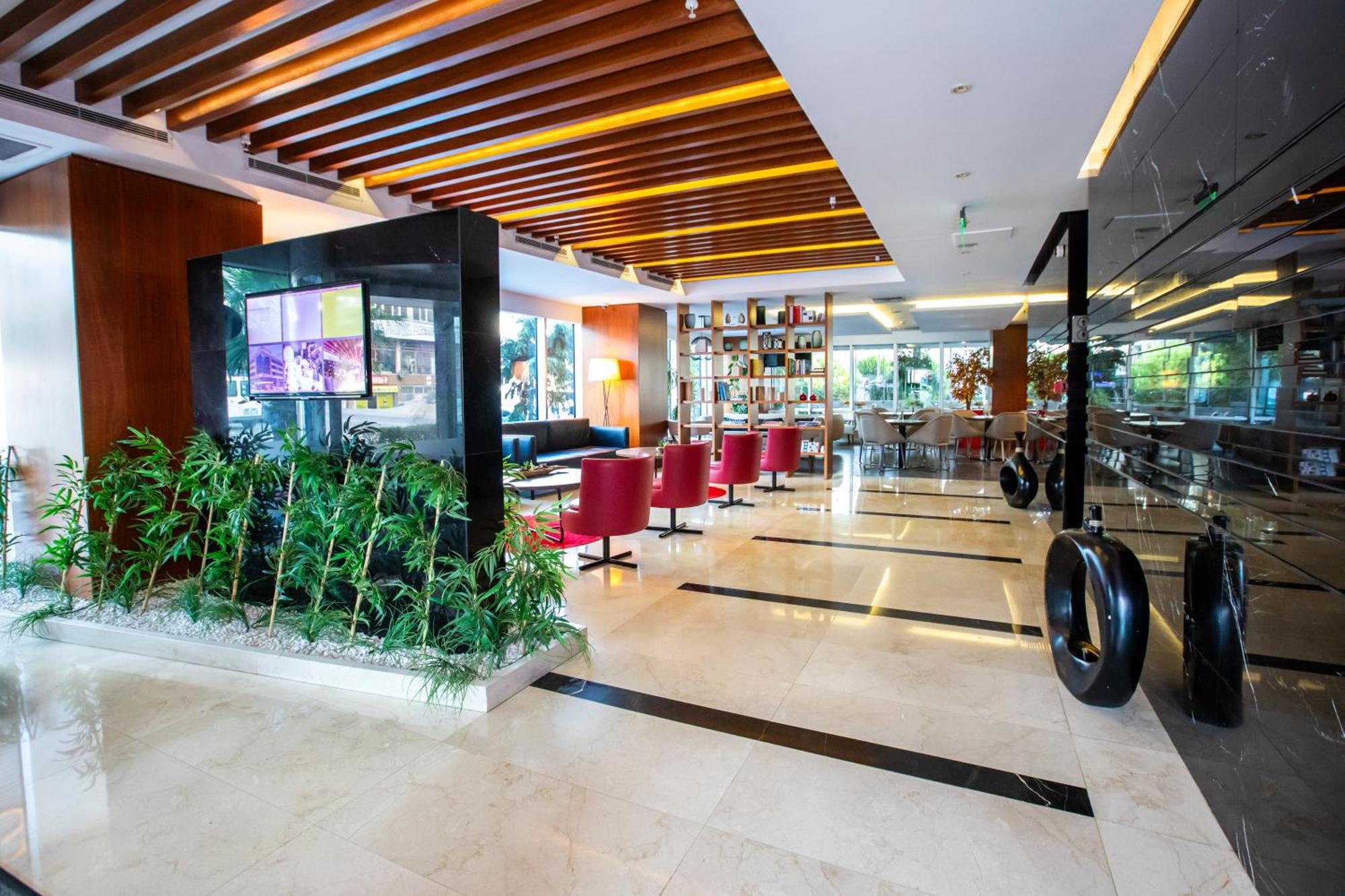 Ramada Encore Istanbul Kartal Екстериор снимка