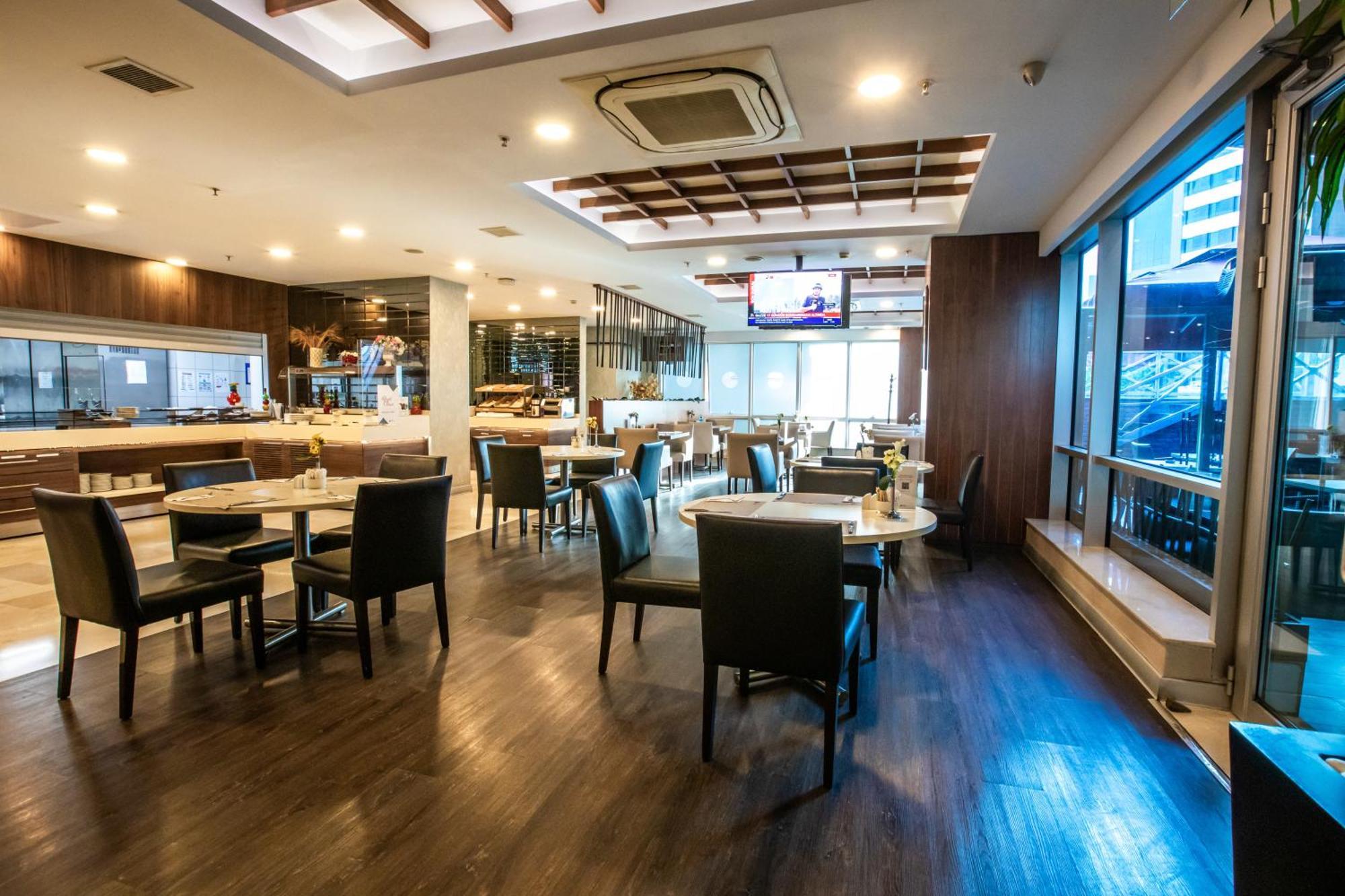 Ramada Encore Istanbul Kartal Екстериор снимка